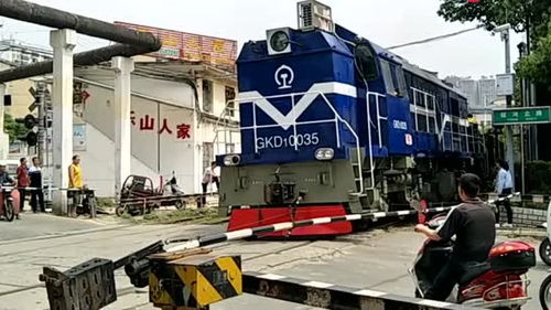 鋼鐵動脈的回響 湖北十堰三線建設(shè)時期的鐵路、工廠與機(jī)車配件